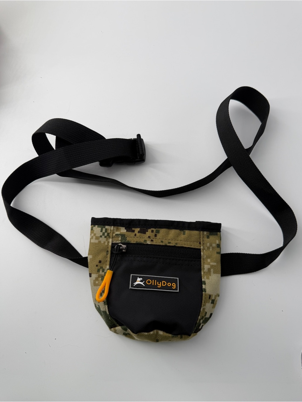 OllyDog Dog Trainer Treat Bag Recycled Materials Camouflage Pattern Gorpcore OS